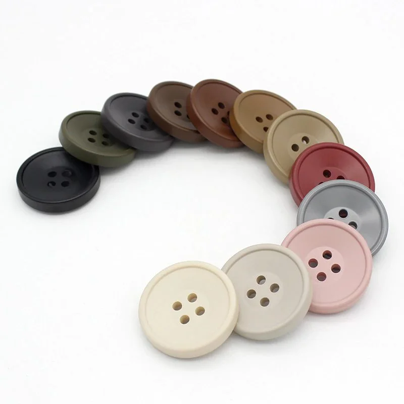 Polyester button
